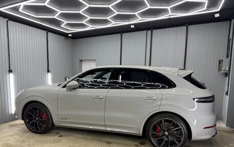 Porsche Cayenne III, 2022 год, 14 000 000 рублей, 2 фотография