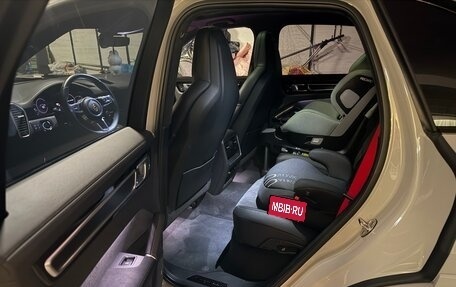 Porsche Cayenne III, 2022 год, 14 000 000 рублей, 10 фотография