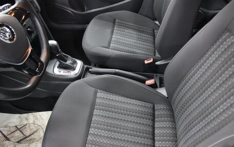 Volkswagen Polo VI (EU Market), 2018 год, 950 000 рублей, 11 фотография