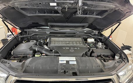 Toyota Land Cruiser 200, 2016 год, 6 900 000 рублей, 9 фотография