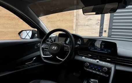 Hyundai Elantra, 2024 год, 2 199 000 рублей, 10 фотография