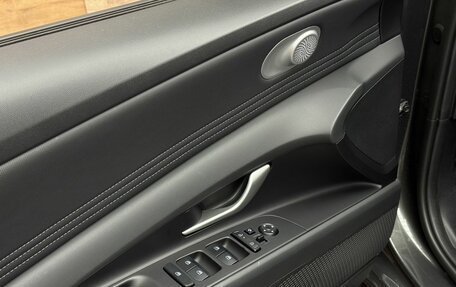 Hyundai Elantra, 2024 год, 2 199 000 рублей, 17 фотография