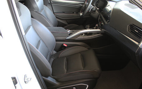 Geely Tugella FY11, 2022 год, 3 400 000 рублей, 7 фотография