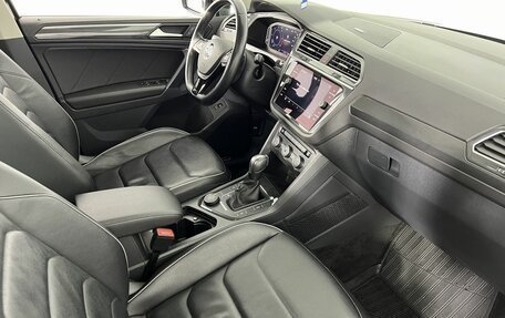 Volkswagen Tiguan II, 2019 год, 3 200 000 рублей, 13 фотография