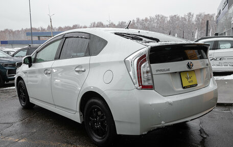 Toyota Prius, 2012 год, 1 245 000 рублей, 8 фотография