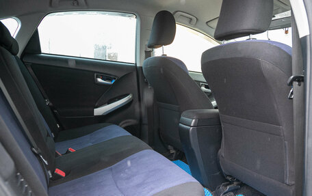 Toyota Prius, 2012 год, 1 245 000 рублей, 13 фотография