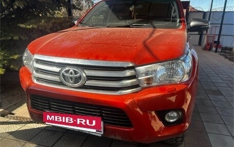 Toyota Hilux VIII, 2019 год, 2 870 000 рублей, 10 фотография