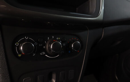 Renault Sandero II рестайлинг, 2021 год, 1 379 000 рублей, 12 фотография