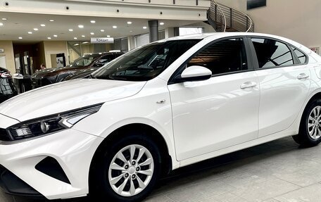 KIA Cerato IV, 2021 год, 1 990 000 рублей, 2 фотография