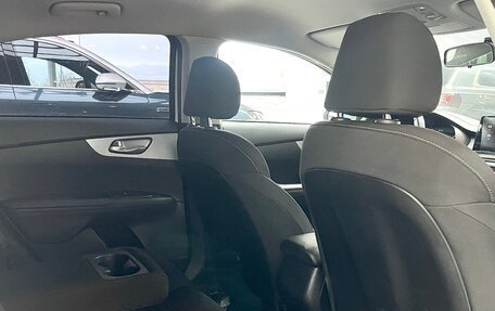 KIA Cerato IV, 2021 год, 1 990 000 рублей, 22 фотография