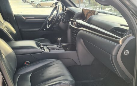 Lexus LX III, 2019 год, 9 800 000 рублей, 3 фотография