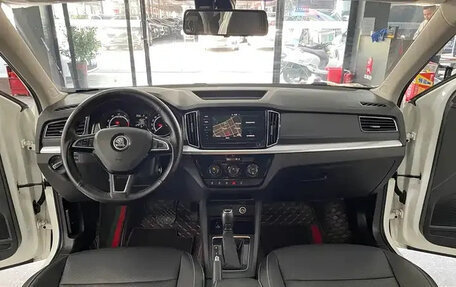 Skoda Kamiq I, 2022 год, 2 050 000 рублей, 8 фотография