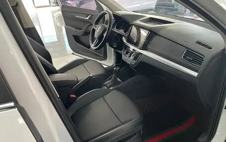 Skoda Kamiq I, 2022 год, 2 050 000 рублей, 10 фотография