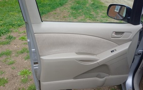 Toyota ISis I, 2007 год, 1 150 000 рублей, 7 фотография