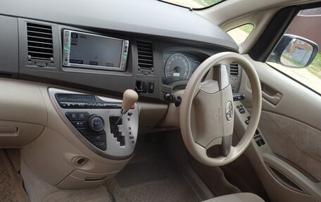 Toyota ISis I, 2007 год, 1 150 000 рублей, 8 фотография