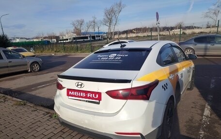 Hyundai Solaris II рестайлинг, 2018 год, 720 000 рублей, 4 фотография