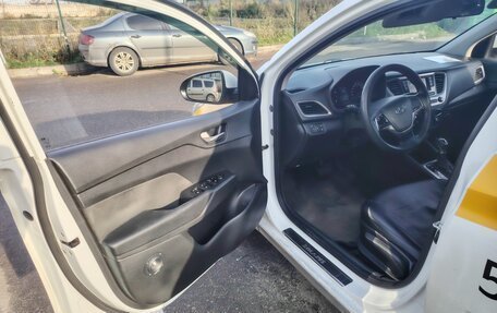 Hyundai Solaris II рестайлинг, 2018 год, 720 000 рублей, 6 фотография