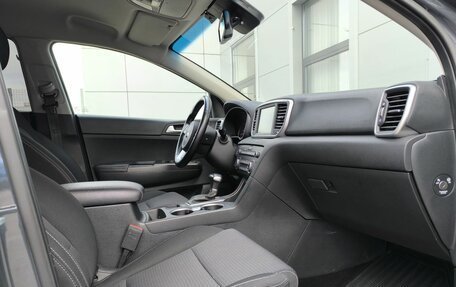 KIA Sportage IV рестайлинг, 2020 год, 2 370 000 рублей, 10 фотография