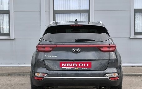 KIA Sportage IV рестайлинг, 2020 год, 2 370 000 рублей, 5 фотография