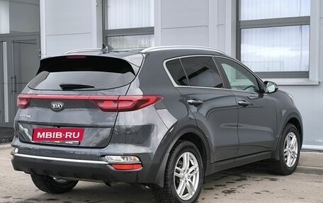 KIA Sportage IV рестайлинг, 2020 год, 2 370 000 рублей, 4 фотография