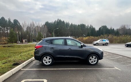 Hyundai ix35 I рестайлинг, 2010 год, 1 200 000 рублей, 18 фотография