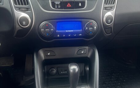 Hyundai ix35 I рестайлинг, 2010 год, 1 200 000 рублей, 24 фотография