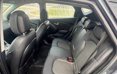 Hyundai ix35 I рестайлинг, 2010 год, 1 200 000 рублей, 25 фотография