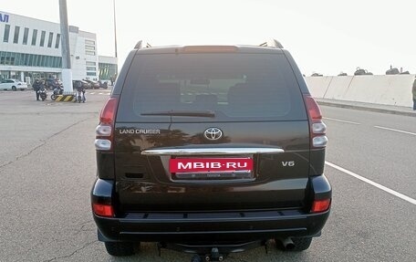 Toyota Land Cruiser Prado 120 рестайлинг, 2008 год, 2 550 000 рублей, 2 фотография