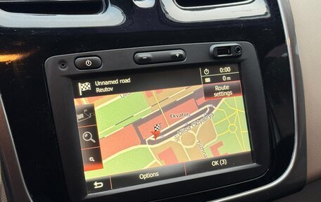 Renault Logan II, 2015 год, 745 000 рублей, 19 фотография