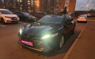 Toyota Camry, 2018 год, 2 700 000 рублей, 1 фотография