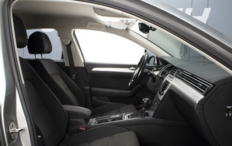 Volkswagen Passat B8 рестайлинг, 2015 год, 1 700 000 рублей, 7 фотография