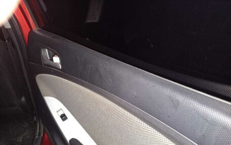 Hyundai Solaris II рестайлинг, 2011 год, 635 000 рублей, 11 фотография