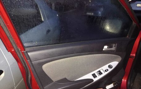 Hyundai Solaris II рестайлинг, 2011 год, 635 000 рублей, 8 фотография