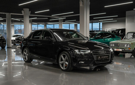 Audi A4, 2014 год, 1 470 000 рублей, 2 фотография