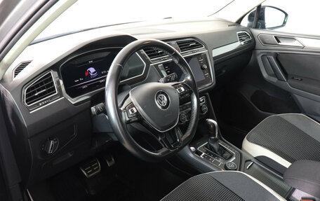 Volkswagen Tiguan II, 2019 год, 2 547 000 рублей, 9 фотография