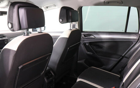 Volkswagen Tiguan II, 2019 год, 2 547 000 рублей, 12 фотография