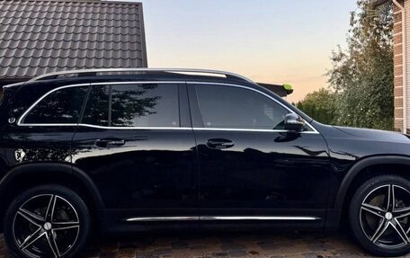 Mercedes-Benz GLB, 2022 год, 2 300 000 рублей, 4 фотография