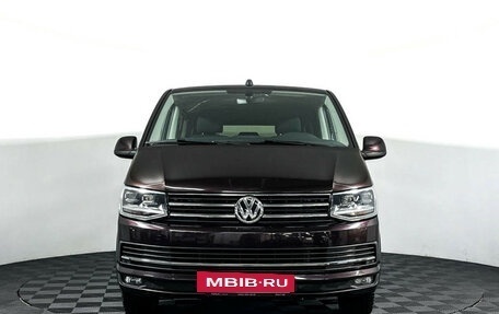 Volkswagen Caravelle T6 рестайлинг, 2017 год, 3 025 000 рублей, 2 фотография