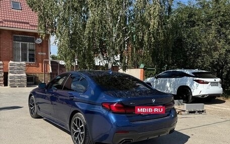 BMW 5 серия, 2021 год, 4 850 000 рублей, 2 фотография