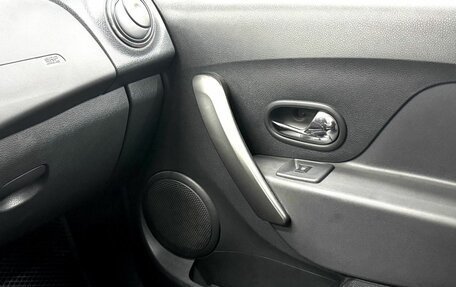 Renault Logan II, 2014 год, 729 900 рублей, 19 фотография