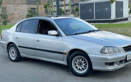 Toyota Avensis III рестайлинг, 1998 год, 350 000 рублей, 26 фотография