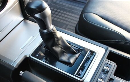 Toyota Land Cruiser Prado 150 рестайлинг 2, 2018 год, 5 300 000 рублей, 12 фотография