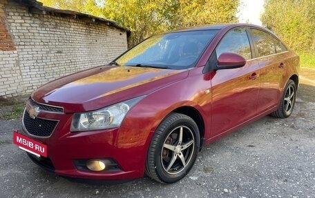 Chevrolet Cruze II, 2011 год, 570 000 рублей, 2 фотография
