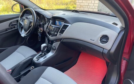 Chevrolet Cruze II, 2011 год, 570 000 рублей, 9 фотография