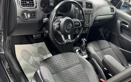 Volkswagen Polo VI (EU Market), 2018 год, 1 200 000 рублей, 7 фотография