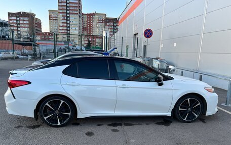 Toyota Camry, 2018 год, 2 500 000 рублей, 8 фотография