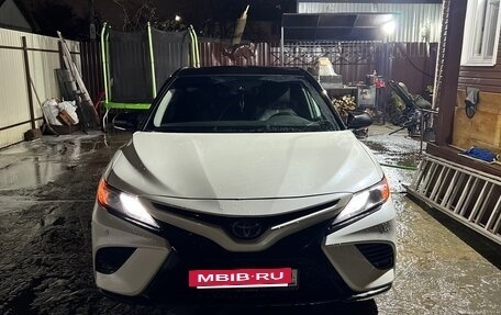 Toyota Camry, 2018 год, 2 500 000 рублей, 6 фотография