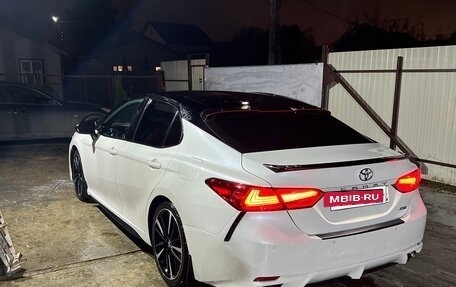 Toyota Camry, 2018 год, 2 500 000 рублей, 3 фотография