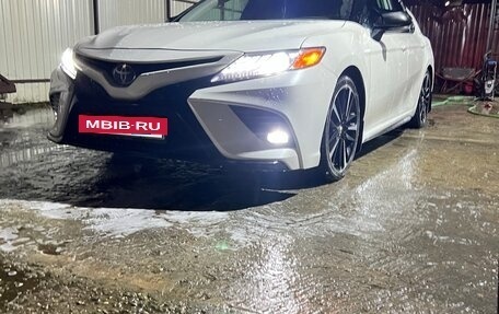 Toyota Camry, 2018 год, 2 500 000 рублей, 2 фотография