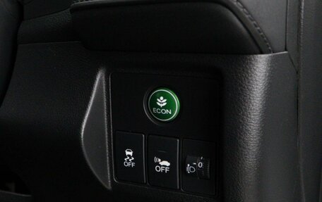 Honda Vezel, 2015 год, 1 627 444 рублей, 13 фотография